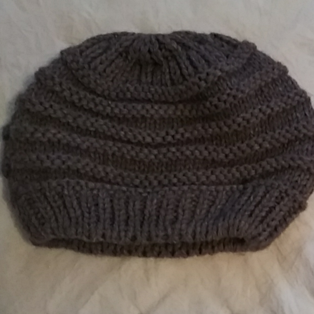 Hat - Picture 2 of 3